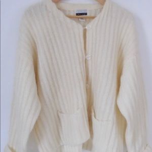 Vintage Ivory Mohair Sweater w/ivory-like buttons
